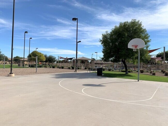 Building Photo - Home at Mission Royal Resort Living Community! 5bd 3ba 2688sqft!