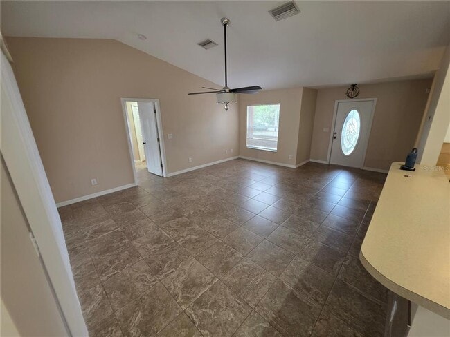 Building Photo - 1644 Dawnview St