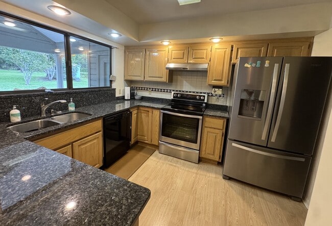 Building Photo - 20386 NW 175th Ave