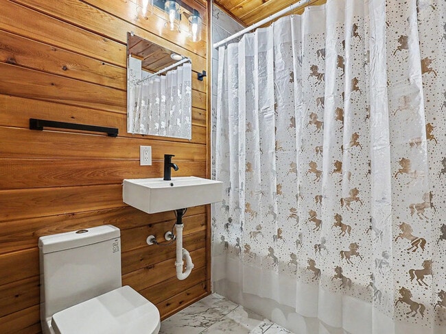 Building Photo - Earn Wealth While Leasing – Like a Homeowner – Lease to Own