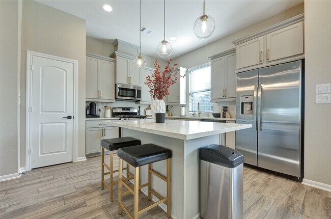 Building Photo - 2531 Bordelon Ln