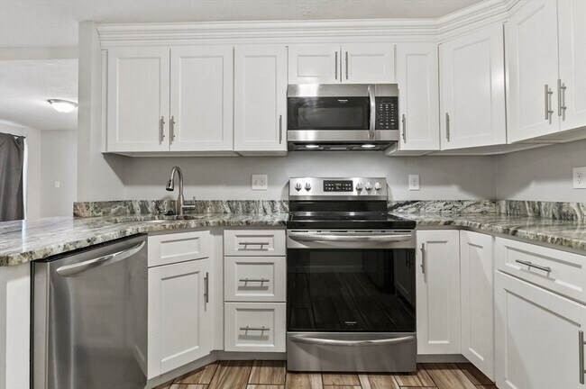 Building Photo - 260 Tremont St