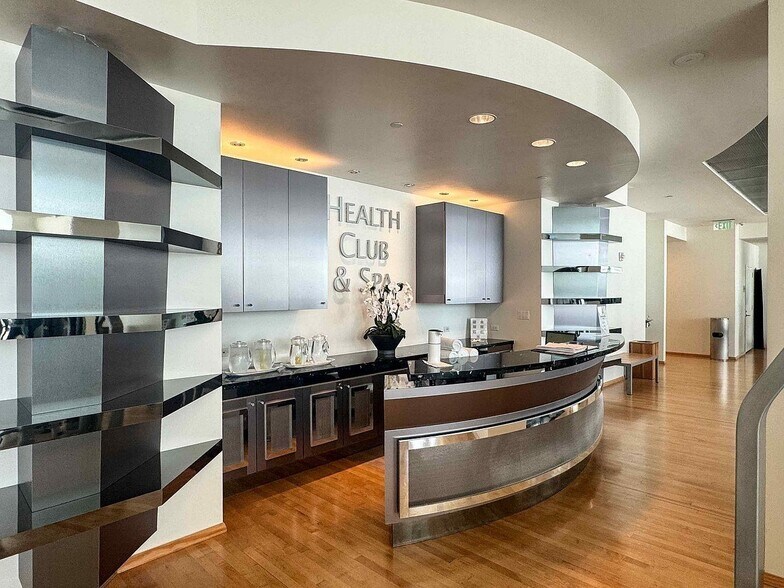Building Photo - 1331 Brickell Bay Dr