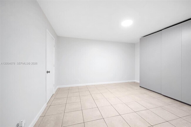 Building Photo - 543 SW 61st Terrace