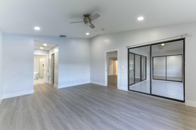 Building Photo - 22791 Trelawny Ter