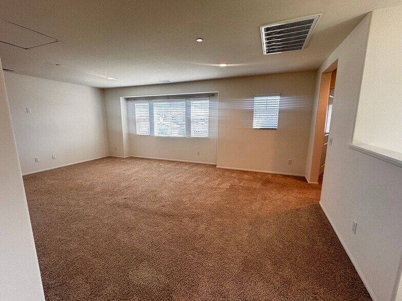 Building Photo - 24054 Kerrigan Dr