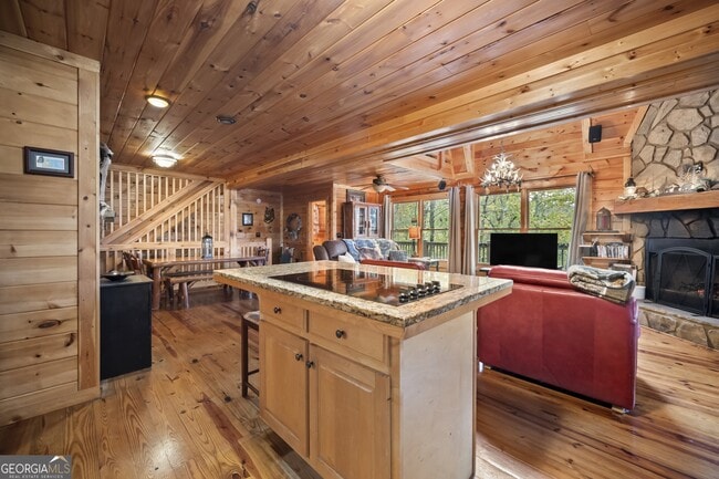 Building Photo - 1274 Foxhound Trail NE