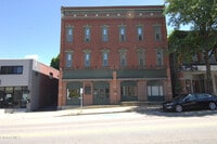 Building Photo - 128 Milton Ave