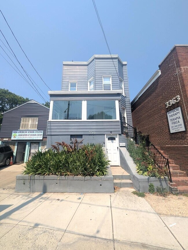 Building Photo - 3361 John F. Kennedy Blvd