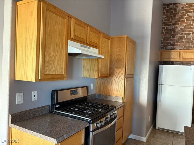 Building Photo - 67 Dow Jones St