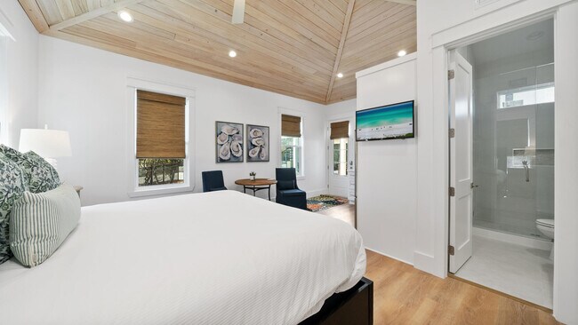 Building Photo - 28 Pelican Glide Ln