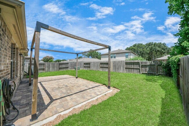 Building Photo - 2718 Swift Fox Corner