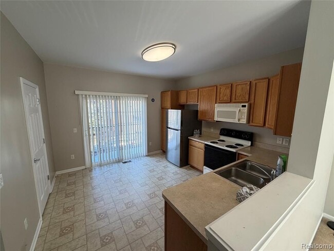 Building Photo - 44745 Ellery Ln