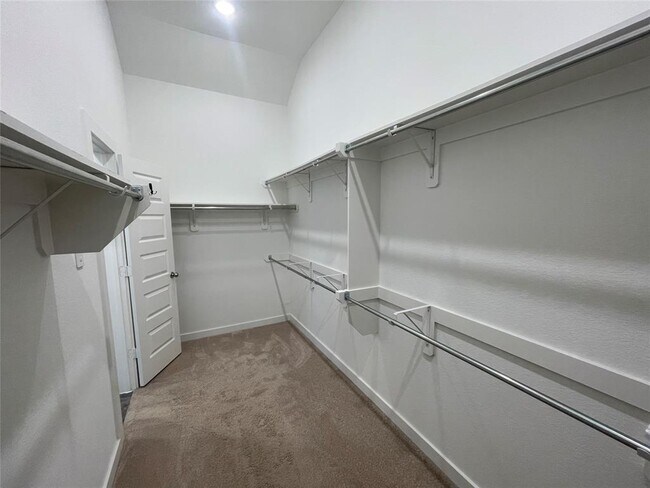 Building Photo - 3023 Dragonlet Ln