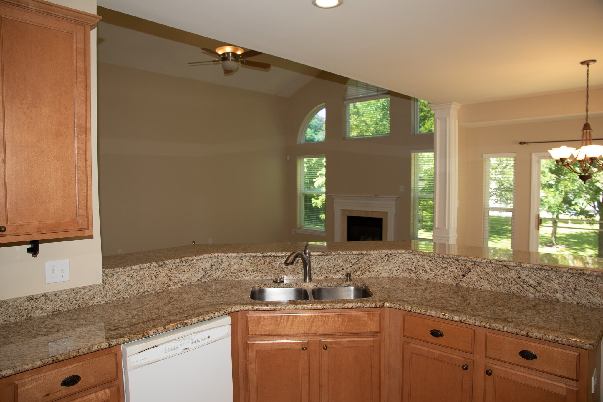 Building Photo - 12584 Autumn Gate Way