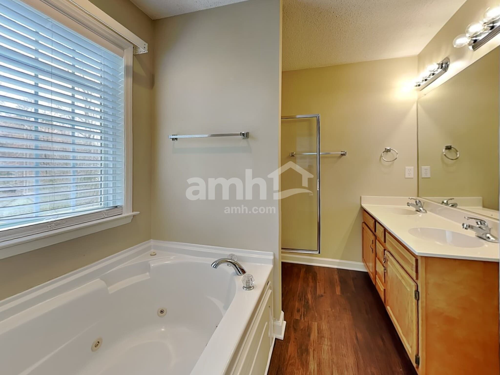 Building Photo - 6731 Fairwood Ct