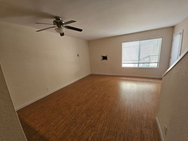 Building Photo - 1BR/1BA CONDO with GARAGE and PARKING in S...