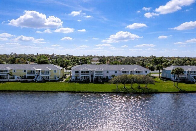 Building Photo - 213 Sea Horse Dr SE