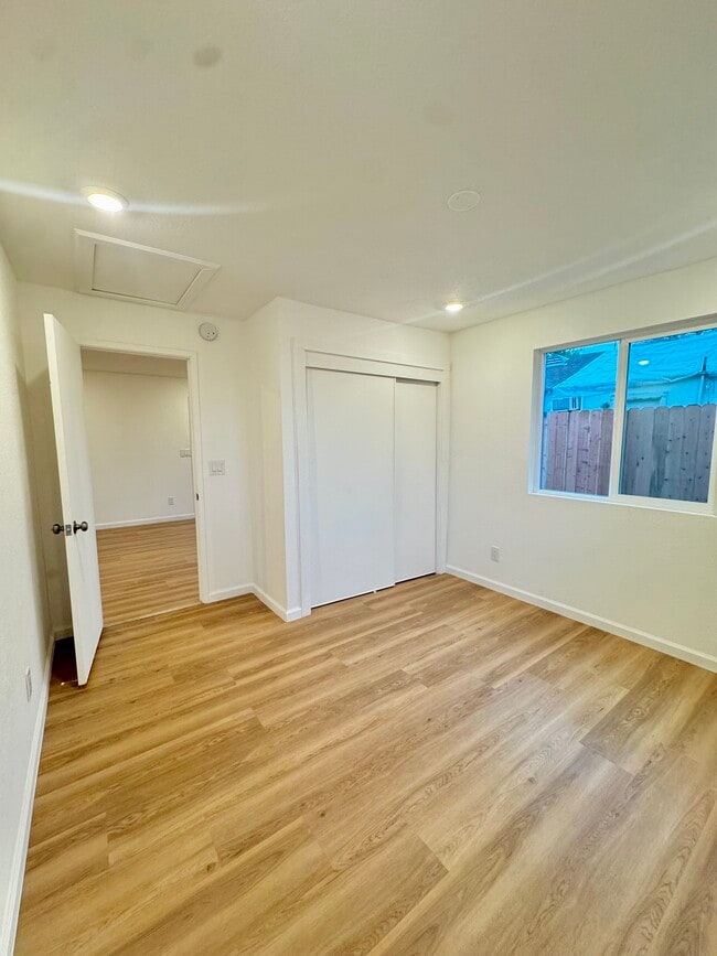 Building Photo - Phillips Lane