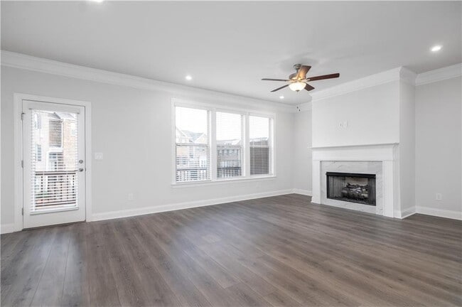 Building Photo - 1313 Harris Way S