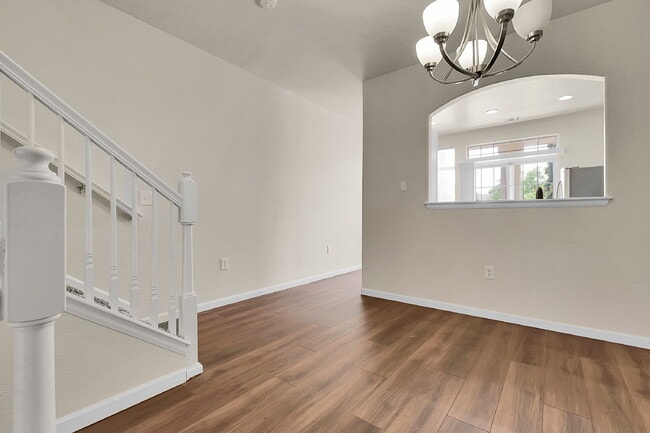 Building Photo - $2,695- 3 Bed, 3 Bath Updated Townhouse wi...