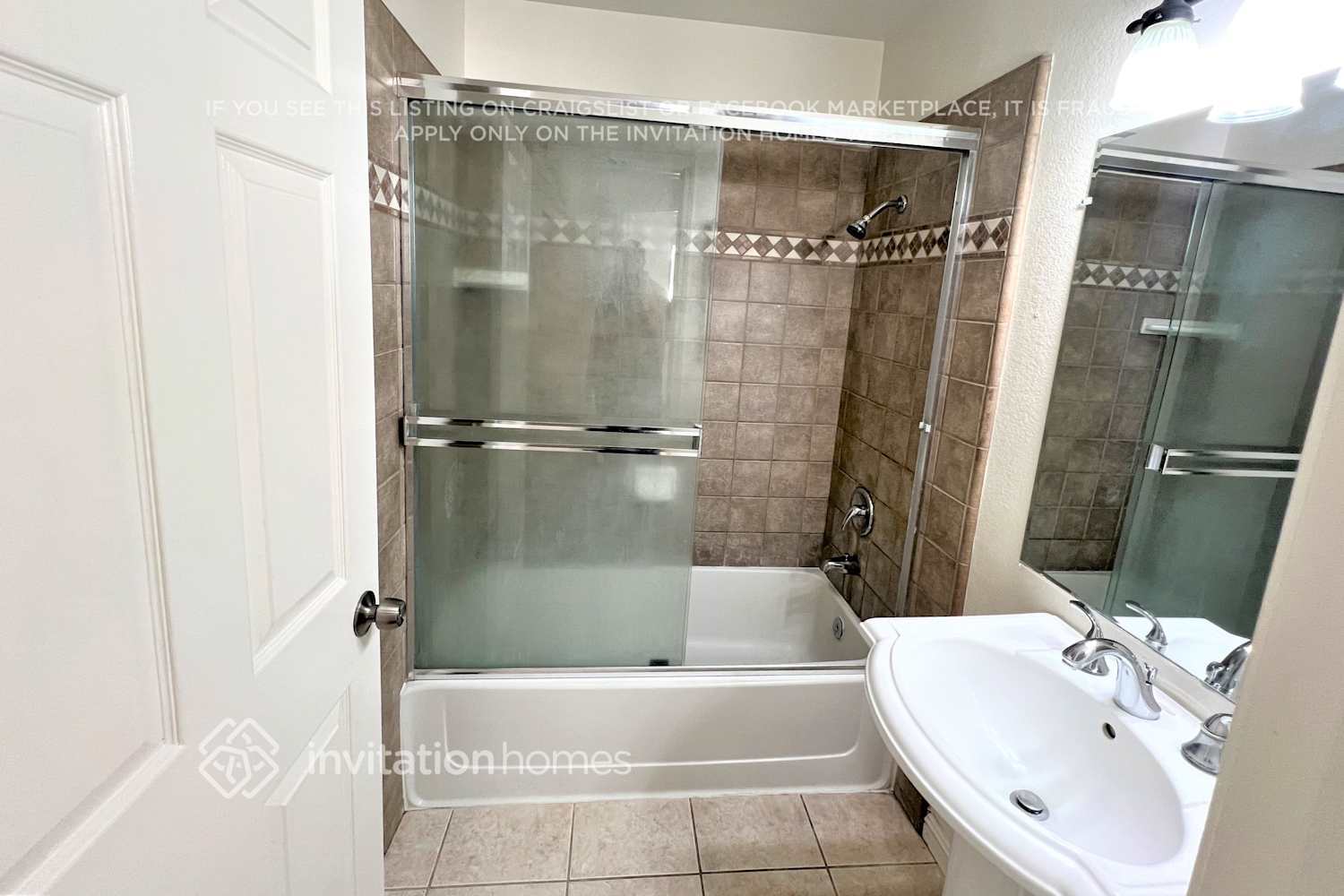 Building Photo - 3324 Lowther Way