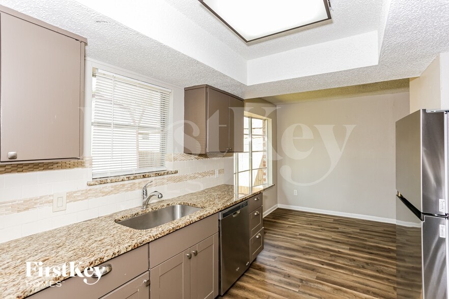 Building Photo - 1602 Geraldine Ln