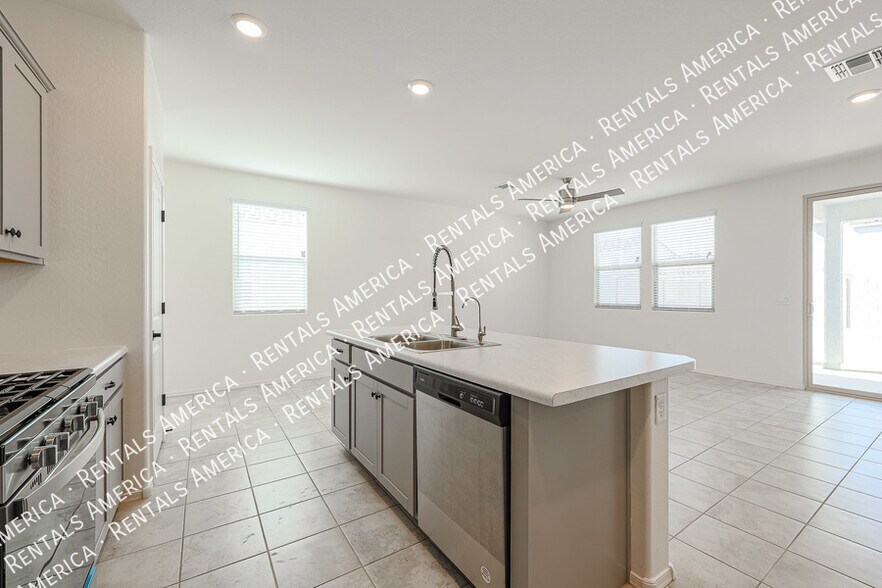 Building Photo - 36506 W San Sisto Ave