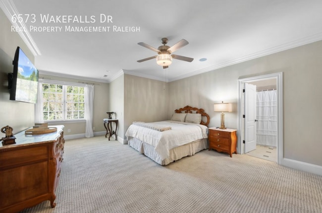 Building Photo - 6573 Wakefalls Dr