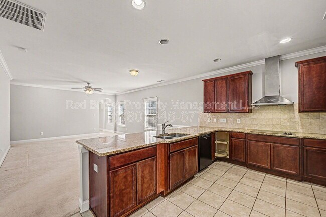 Building Photo - 4902 Tradd Cir