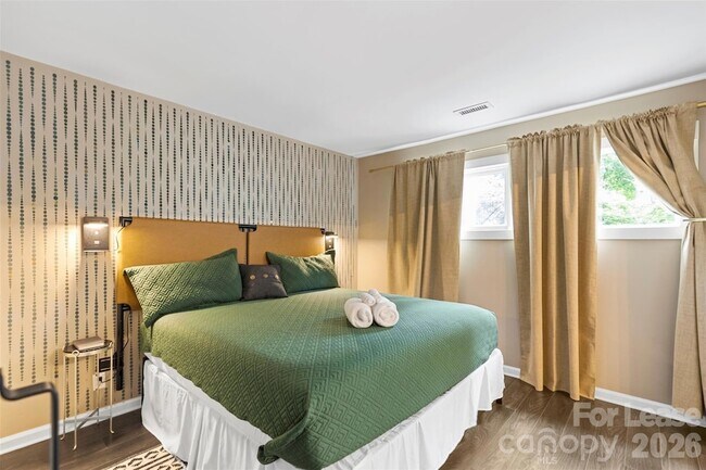 Building Photo - 25033 Molokai Dr