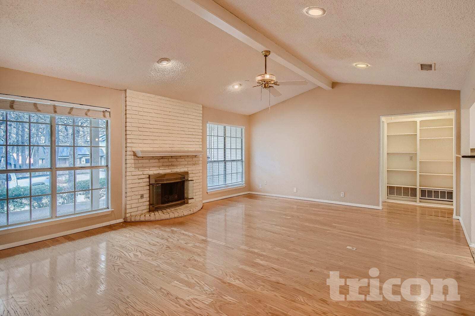 Building Photo - 5808 Thoreau Ln