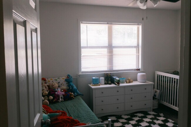 Building Photo - 2597 Panther Creek Rd