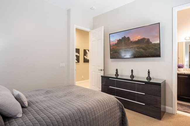 Building Photo - Stunning UPGRADED Furnished Home in Chandler!!!