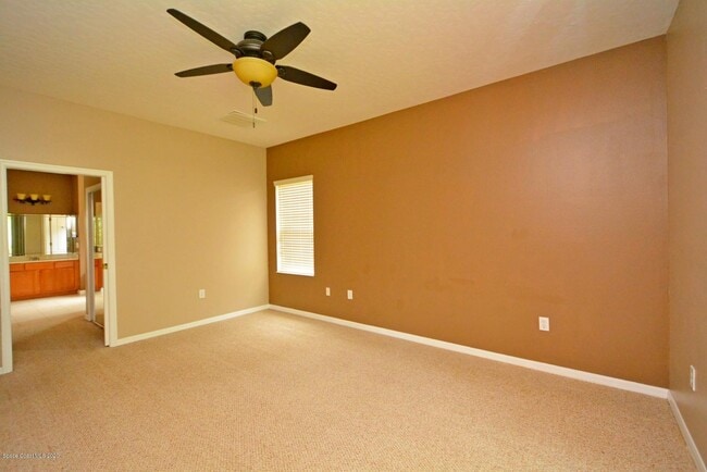 Building Photo - 820 Glen Abbey Way