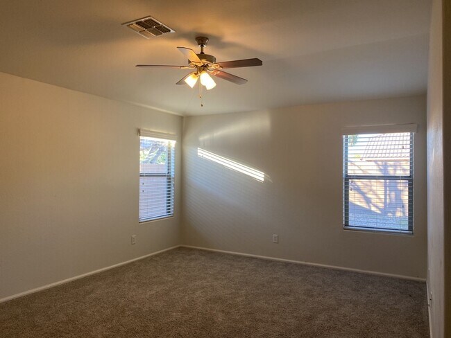 Building Photo - Spacious 3-Bedroom + Den Home in San Tan V...