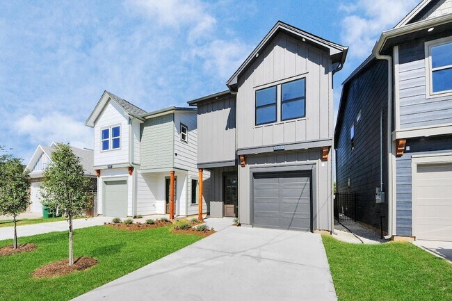 Building Photo - 6312 Milwee St