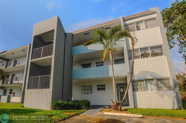Building Photo - 8351 Sands Point Blvd