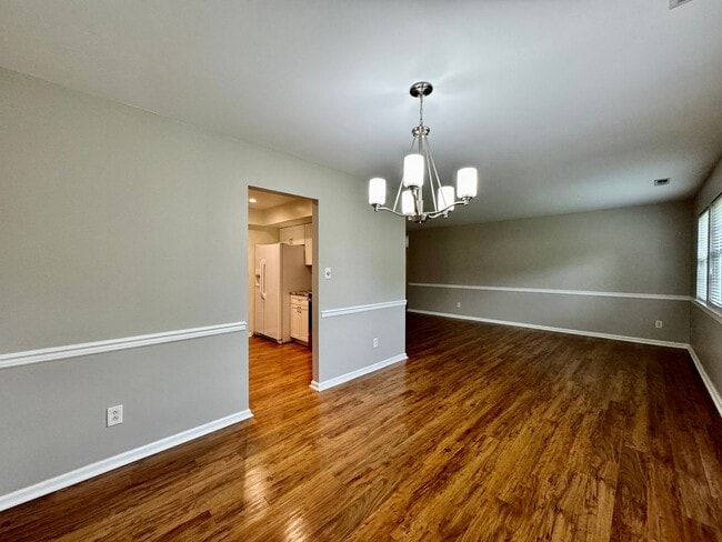 Building Photo - READY 05-15-25!! Ranch Home w/2-Car Garage...