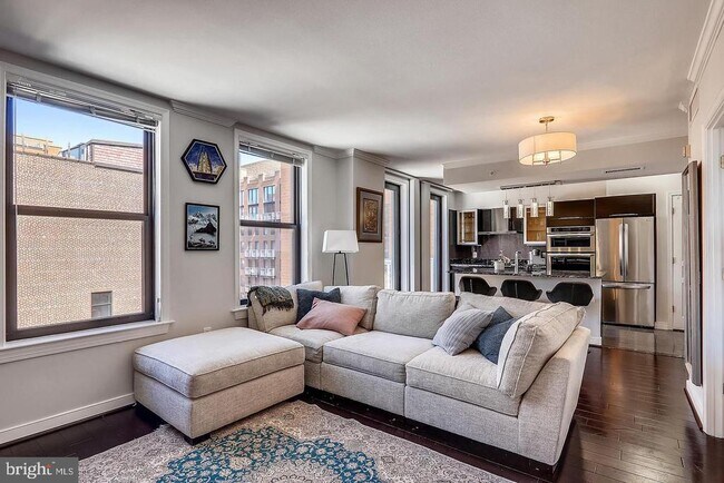 Primary Photo - 631 D St NW