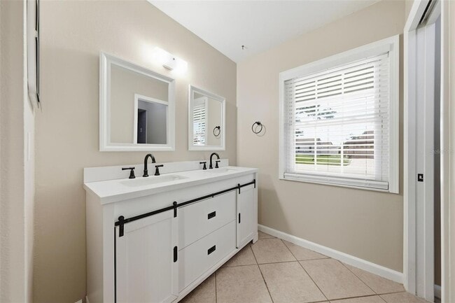 Building Photo - 917 Alabama Woods Ln