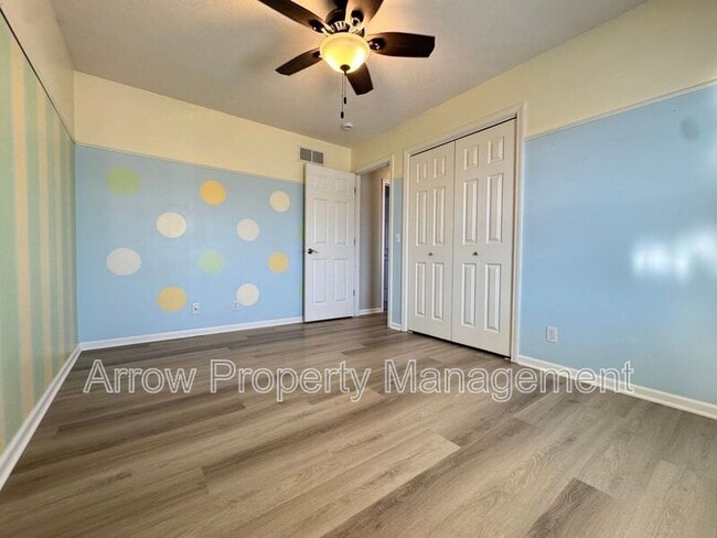 Building Photo - 7355 S 20th St