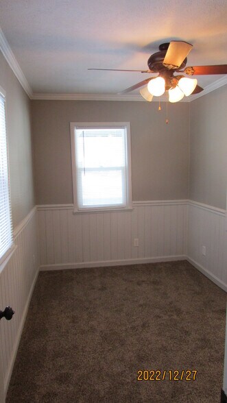 Building Photo - 2846 W Elm St