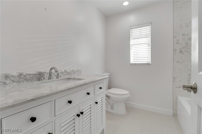 Building Photo - 750 Southern Pines Dr