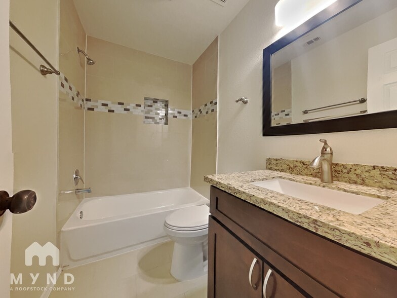 Building Photo - 5305 Westbrook Rd