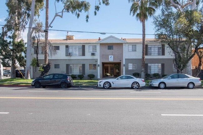 Building Photo - 6326 Coldwater Cyn