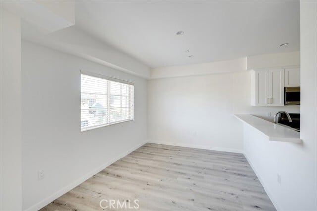 Building Photo - 14526 Hartland St