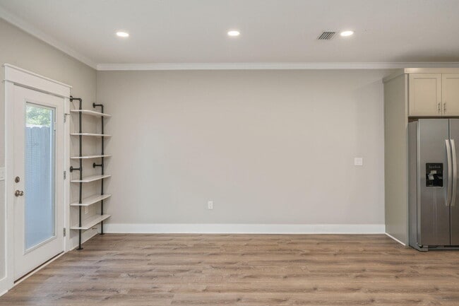 Building Photo - 3 Praiseworthy Dr