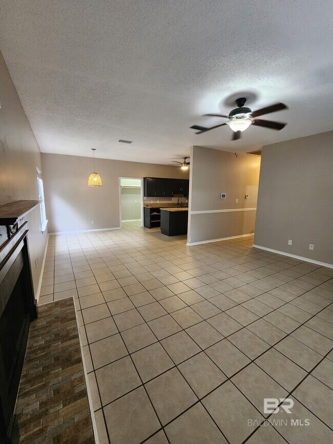 Building Photo - 100 Dunbar Loop