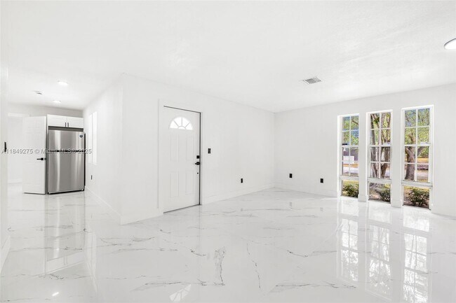 Building Photo - 10520 SW 160th St